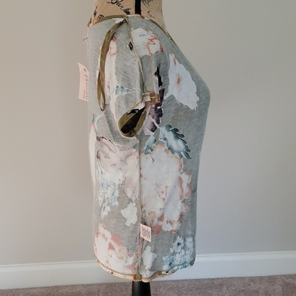 NWT Philosophy floral top - Picture 5 of 7